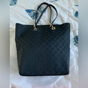 Authentic Gucci GG Canvas Bucket Tote Bag Vintage in Black/Gold